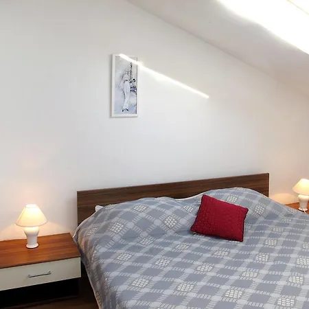Ferienwohnung Insel Pag 411s アパート ポヴリャナ