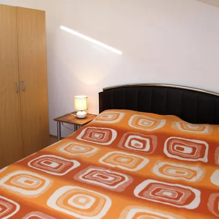 アパート Ferienwohnung Insel Pag 411s ポヴリャナ